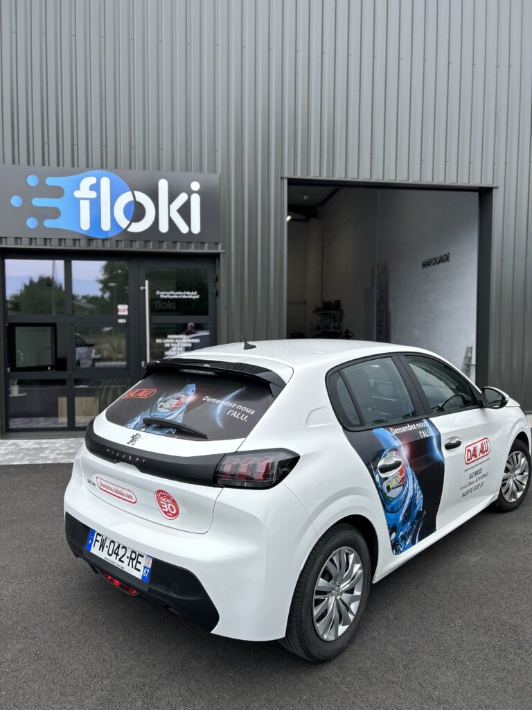 Covering voiture réalisé par Floki